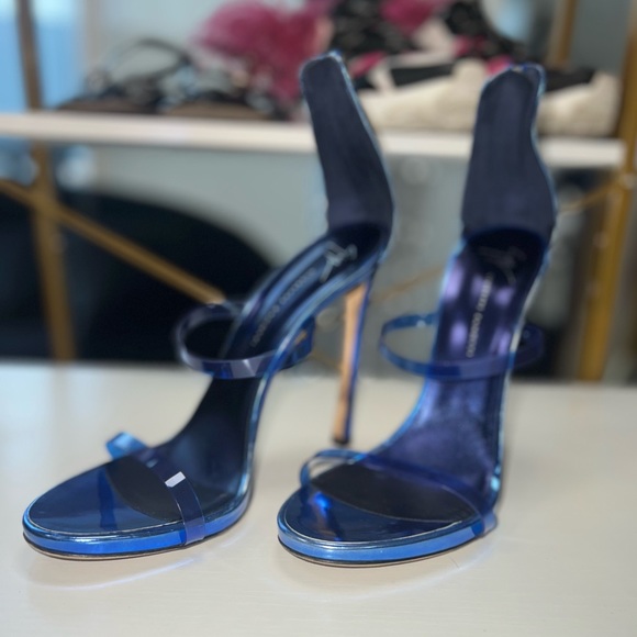 Giuseppe Sandals - Picture 1 of 2